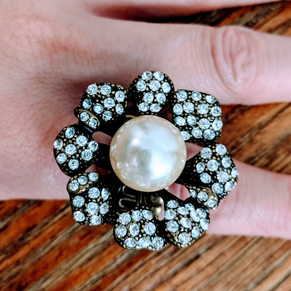 NWOT ~ Statement Chunky Faux Pearl Ring